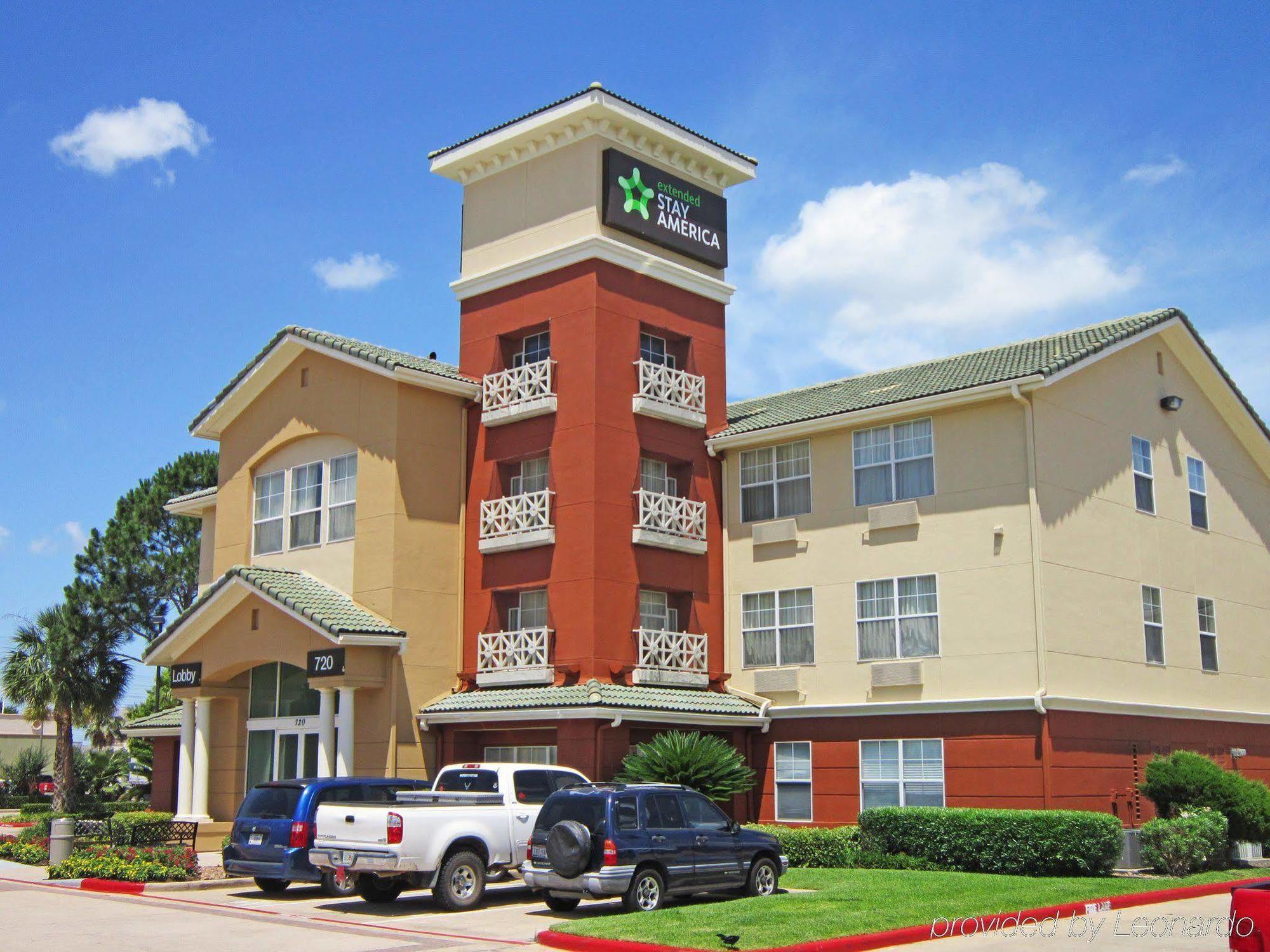 Lonestar Suites Webster Exterior photo